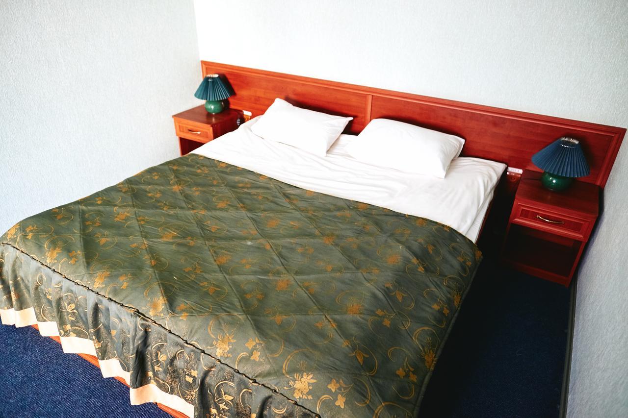Nikotel Hotel Mykolaïv Extérieur photo